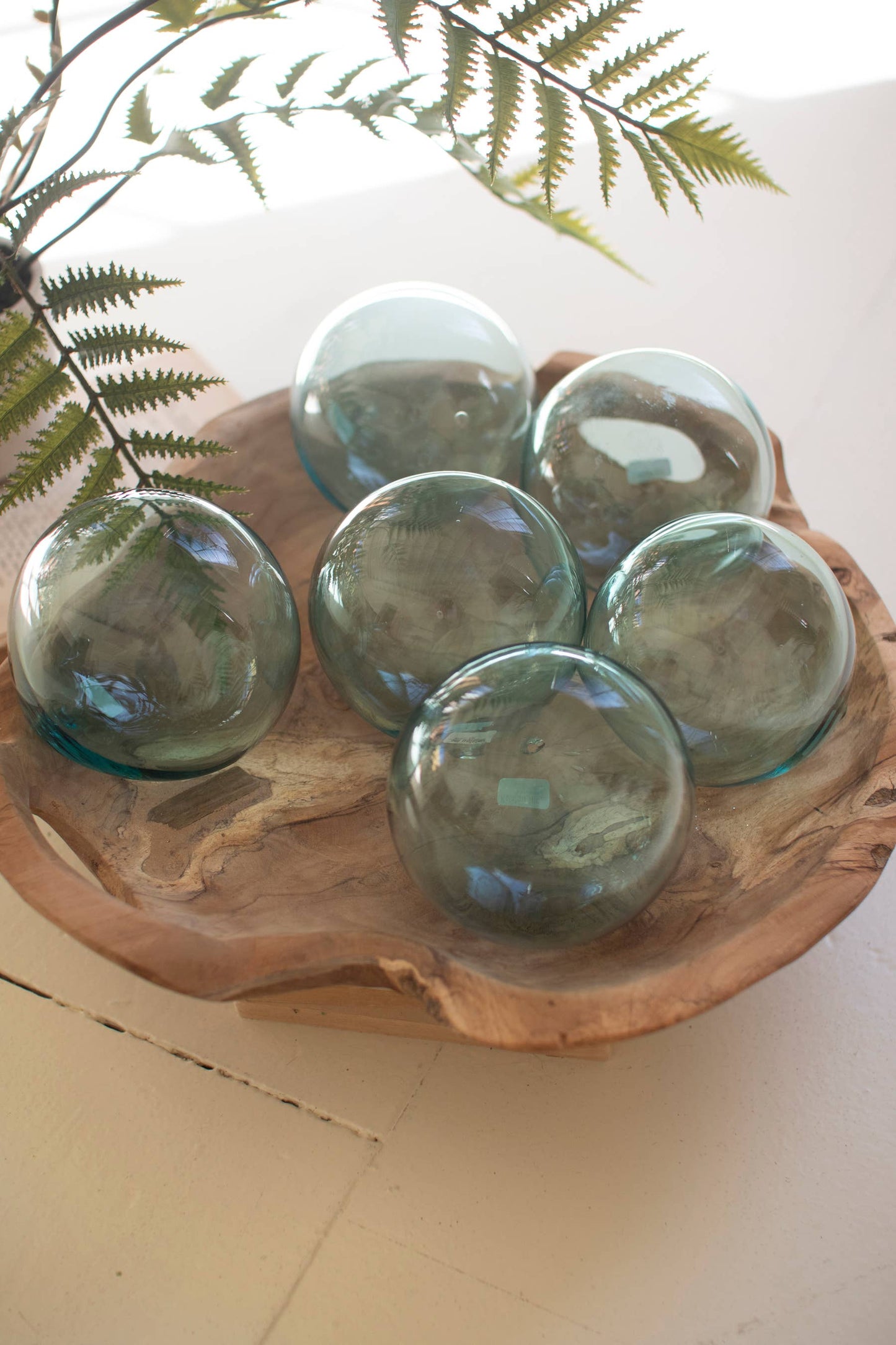RECYCLED GLASS BALL - CLEAR