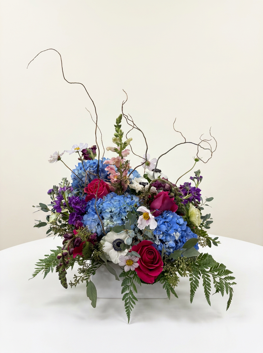 Mixed Cut Flower Arrangement - Large